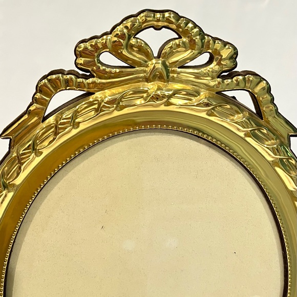 Vintage Ornate Brass Picture Frame Freestanding with Velvet Stand - Picture 2 of 9